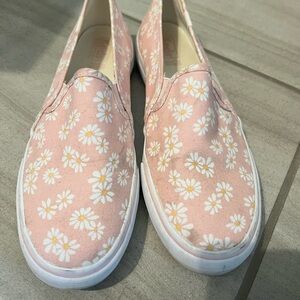 Lightly Loved Pair of Pink Daisy Slip-on Keds Tennis Shoes Size 7.5